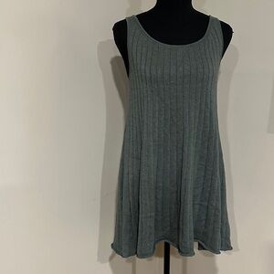 *PERUVIAN CONNECTION* Slate Green Fern Calabasas Ribbed Swing Tank Size Medium